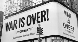 War is over, John Lennon, Yoko Ono, artistas,